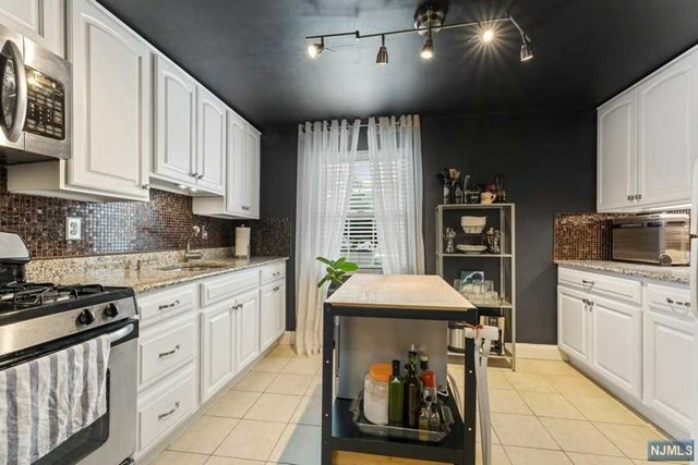 Property Photo:  1236A Inwood Terrace 1236A  NJ 07024 