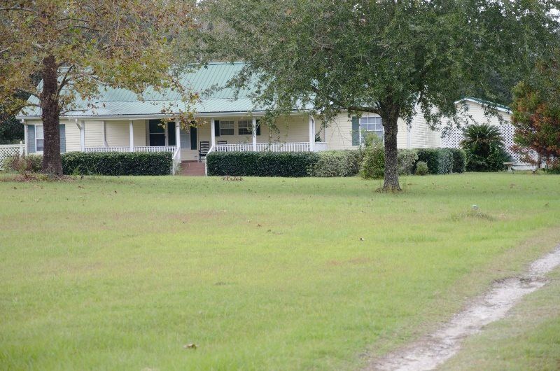 Property Photo:  308 Cherry Tree Rd.  FL 32344 
