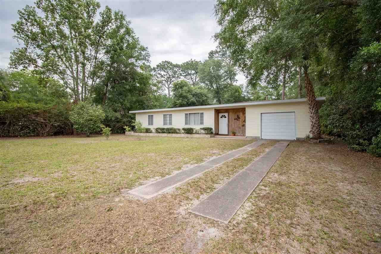 Property Photo:  309 W Oak Street  FL 32347 