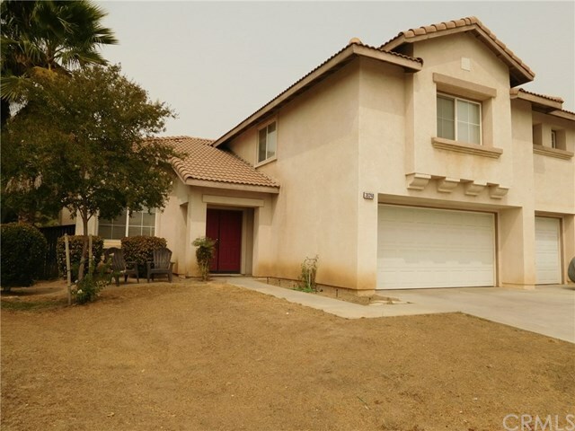 Property Photo:  30340 Avenida Palmera  CA 92548 