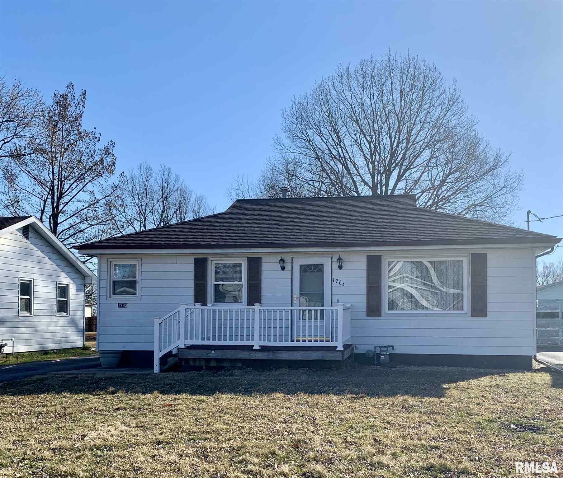 Property Photo:  1763 Brown  IL 61401 
