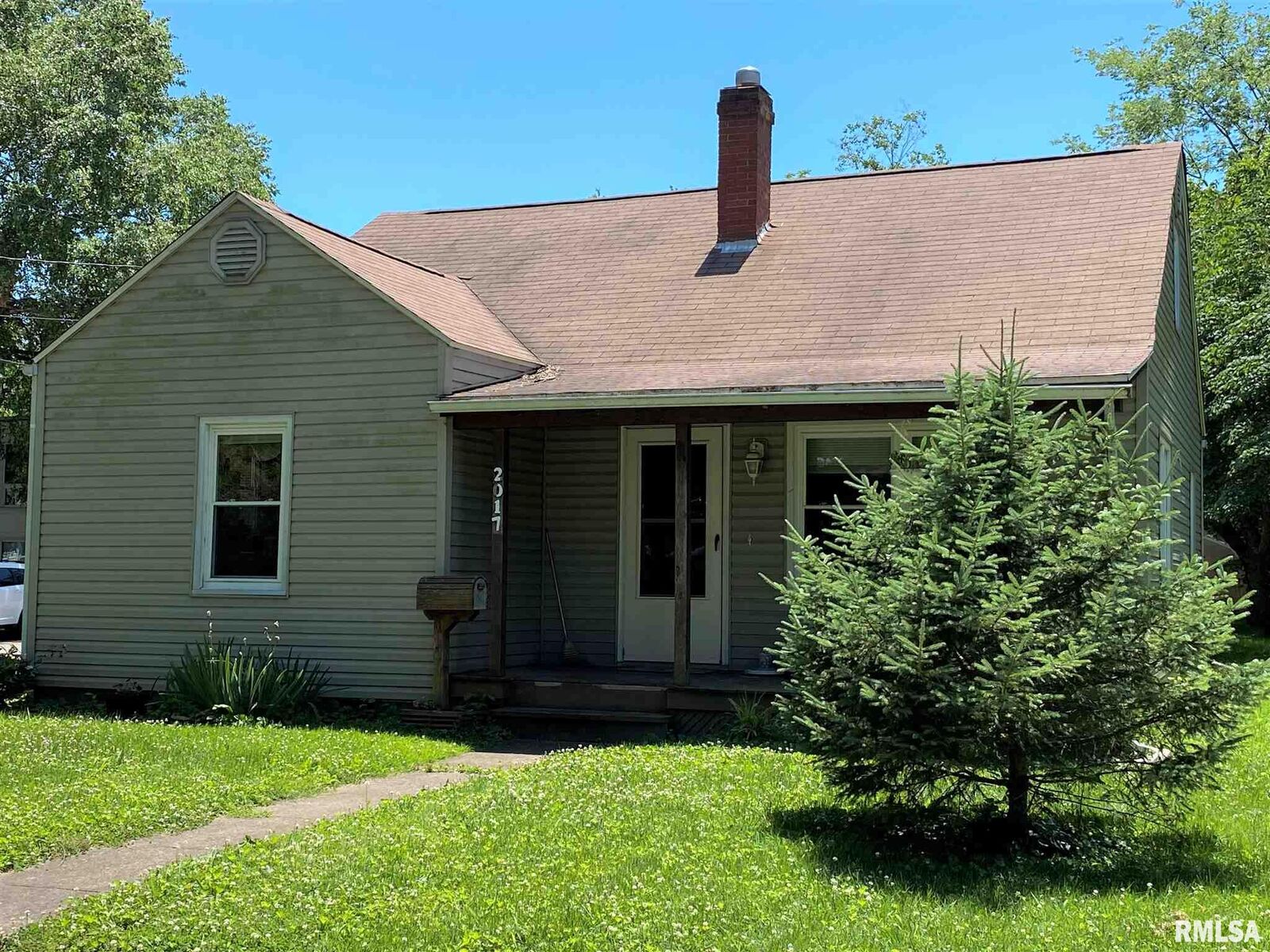 Property Photo:  2017 Edith Street  IL 62966 