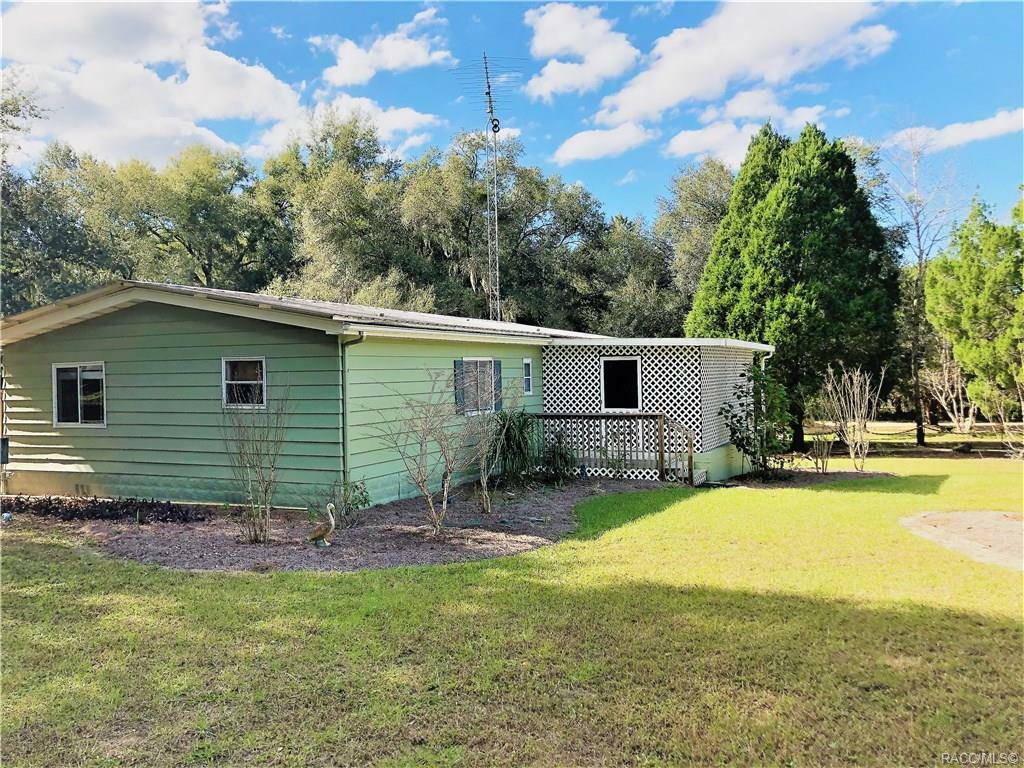 Property Photo:  5878 W Grovepark Road  FL 34433 