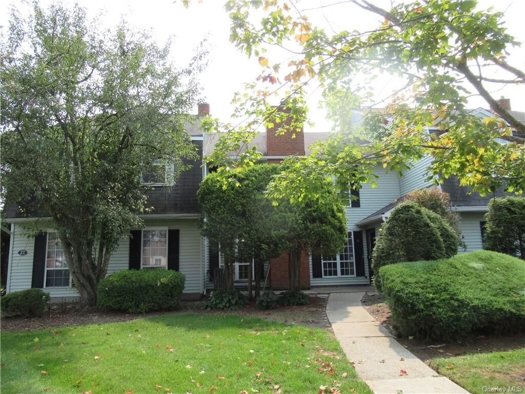 Property Photo:  20 The Rise 20  NY 10990 