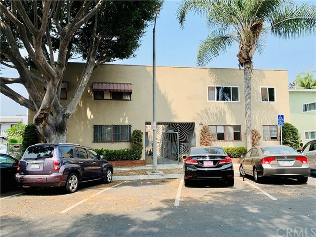 Property Photo: 925 E Appleton Street 1 CA 90802