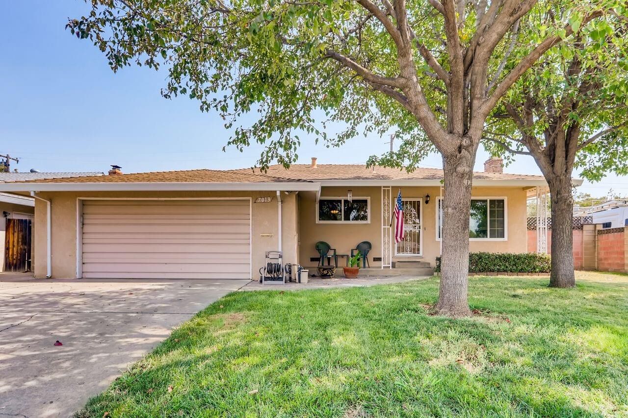 Property Photo:  7013 W Maita Circle  CA 95820 