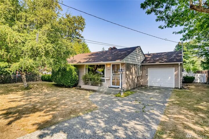 16012  8th Avenue SW  Burien WA 98166 photo