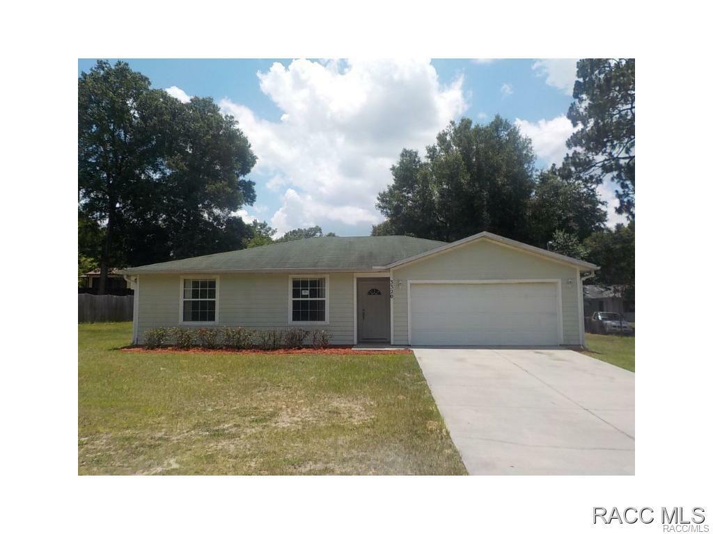 Property Photo:  3320 E Glenn Street  FL 34453 