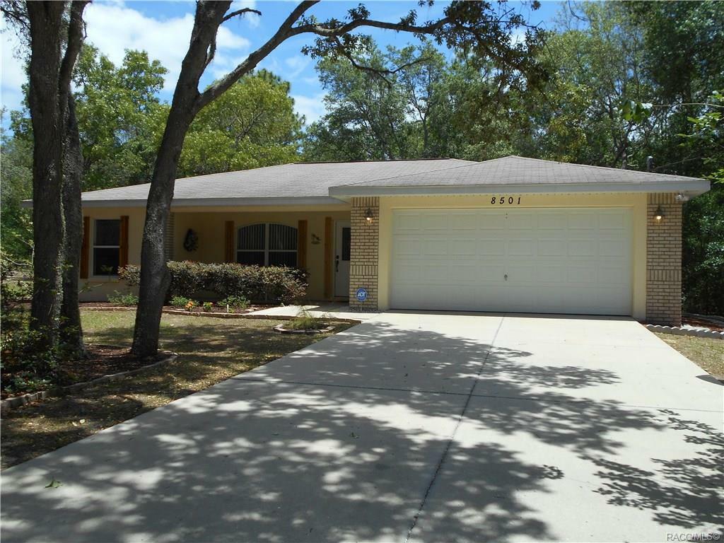 Property Photo:  8501 N Creek Way  FL 34434 