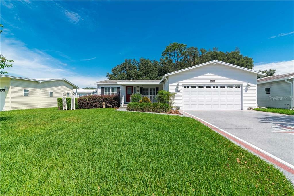 Property Photo:  37015 Lakota Court  FL 33542 