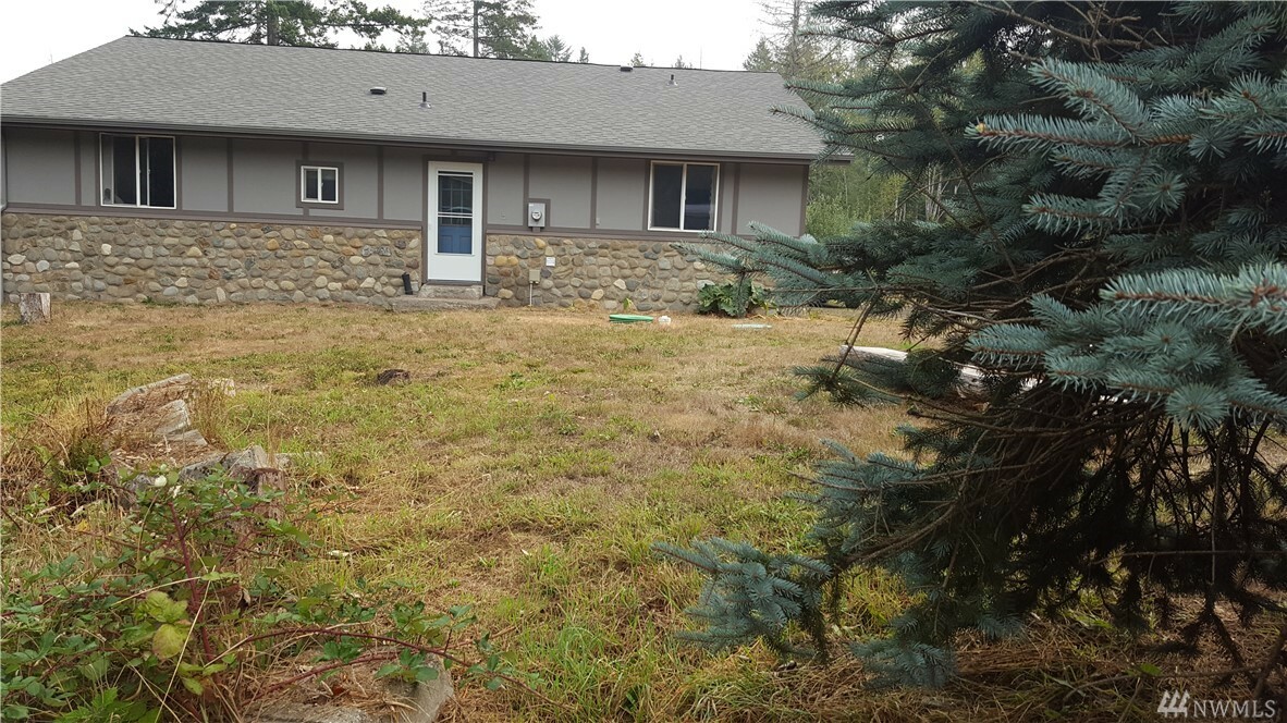 1073 E Alderwood Rd  Belfair WA 98528 photo