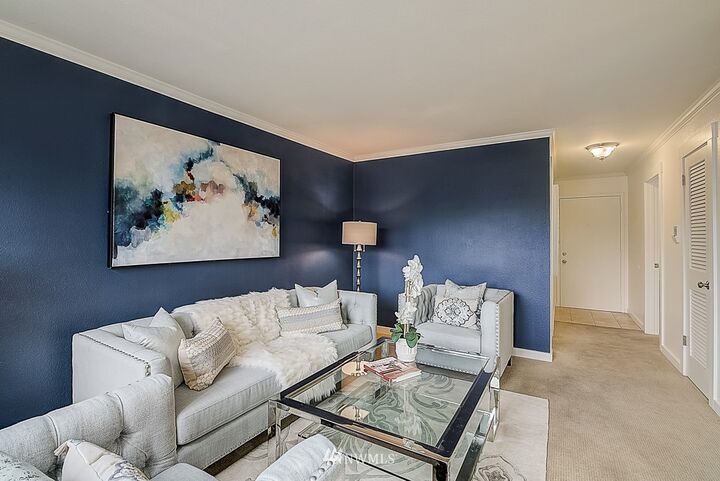 Property Photo:  3626 14th Avenue W 104  WA 98119 