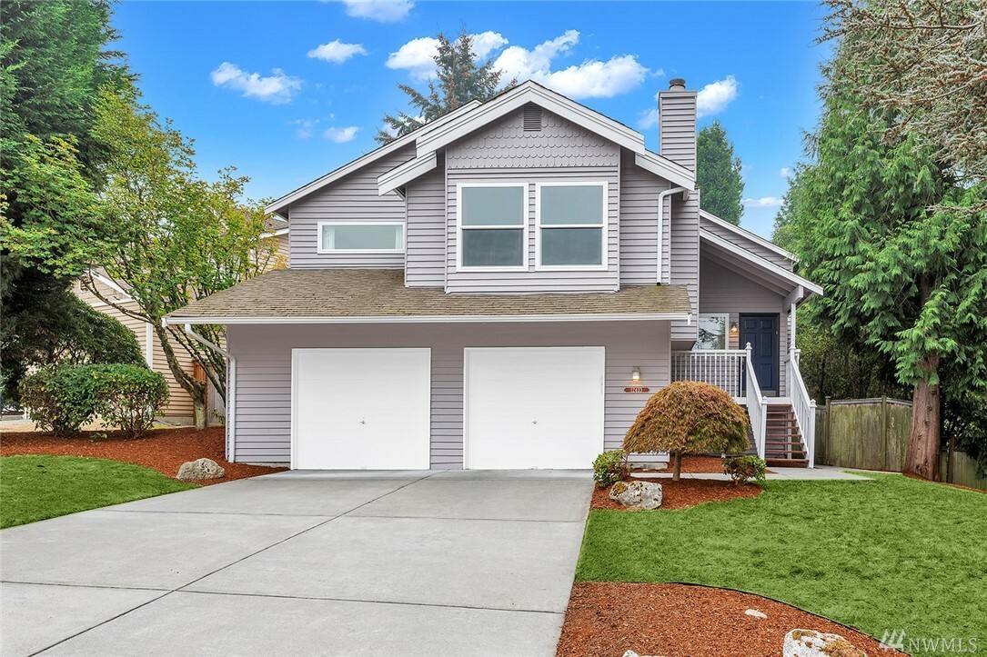 Property Photo:  12433 NE 169th St  WA 98072 