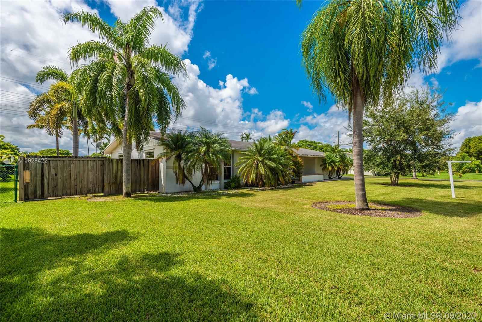 Property Photo:  11924 SW 99th Ave  FL 33176 