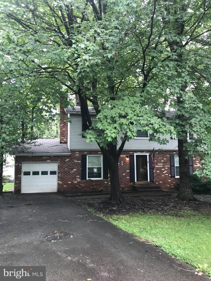 Property Photo: 15687 Buck Lane VA 22025