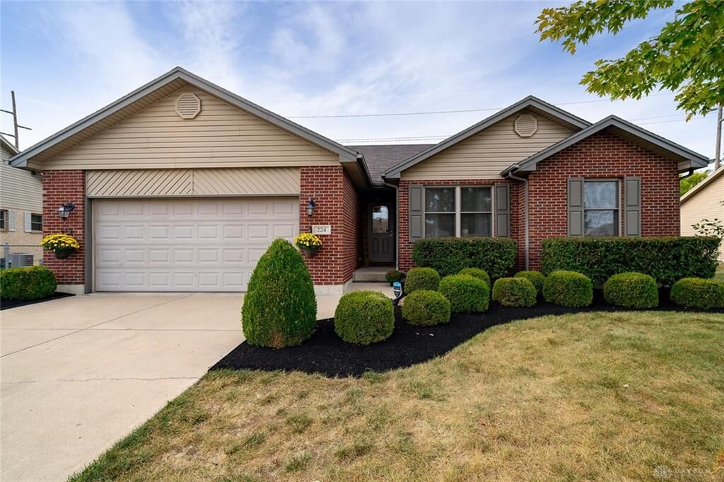 Property Photo: 224 Auburn Meadows Court OH 45005