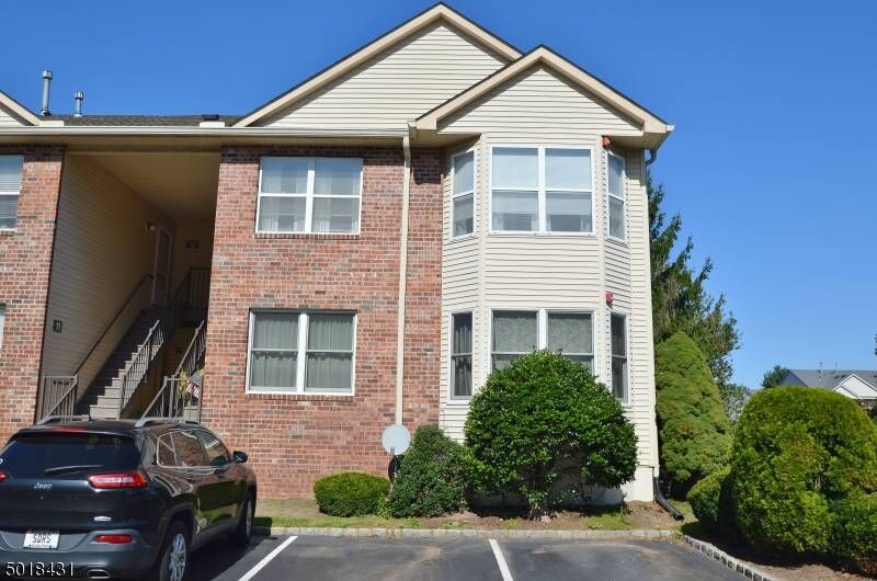 Property Photo: 8 Claire Ct NJ 07936