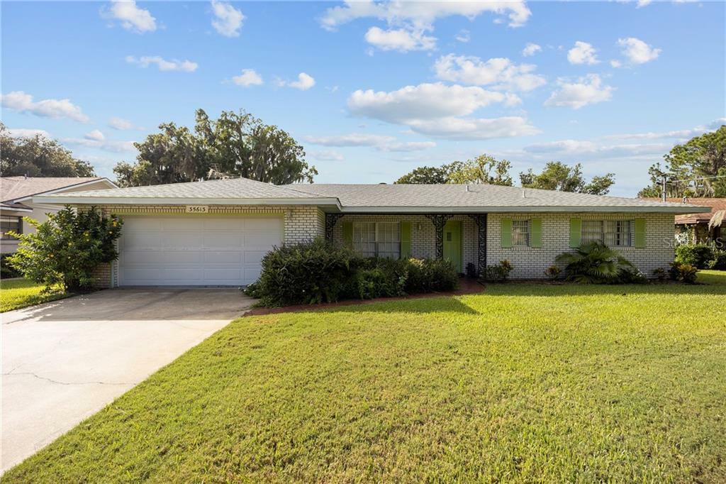 Property Photo:  35613 Cypress Court  FL 34788 