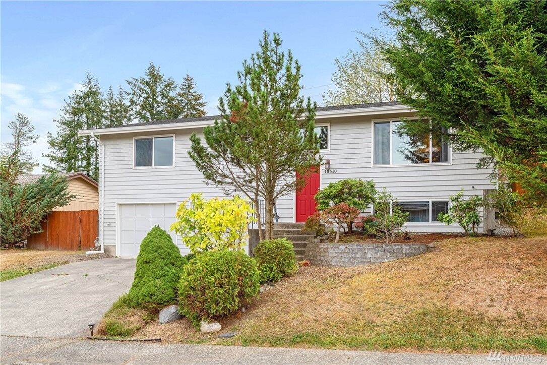 Property Photo: 18610 15th Loop NE WA 98370