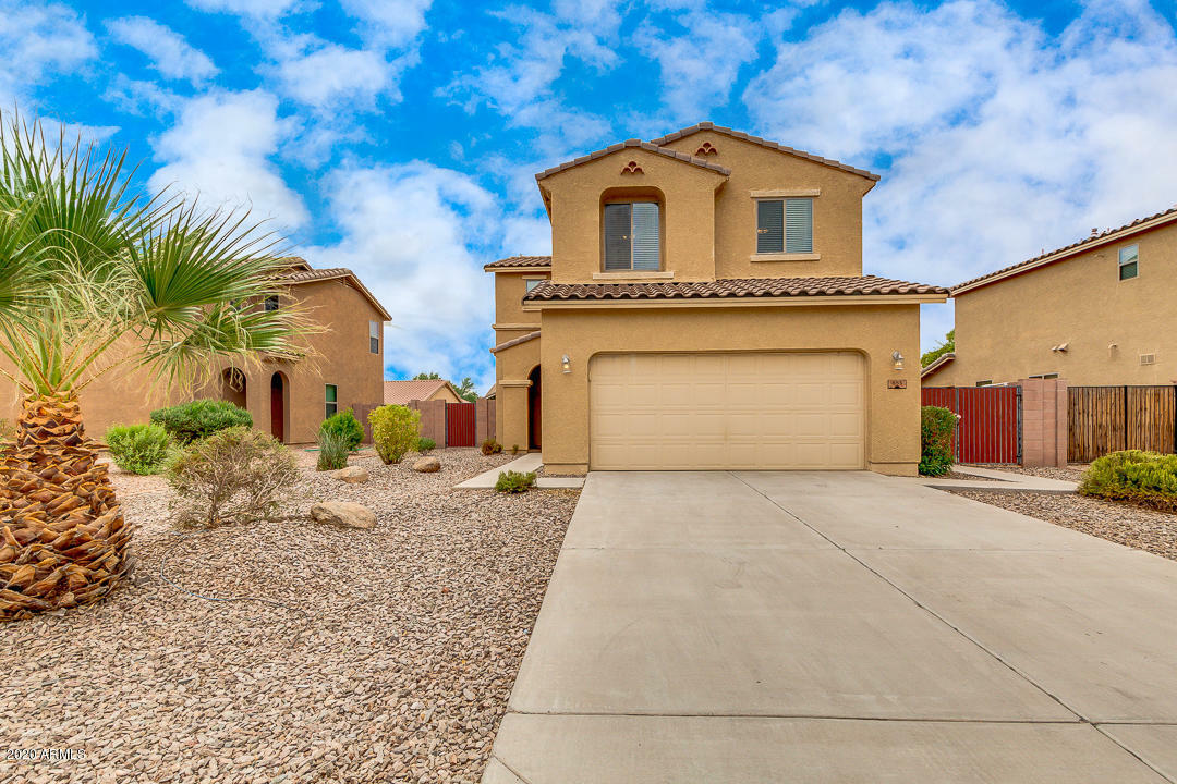 Property Photo:  853 W Dana Drive  AZ 85143 