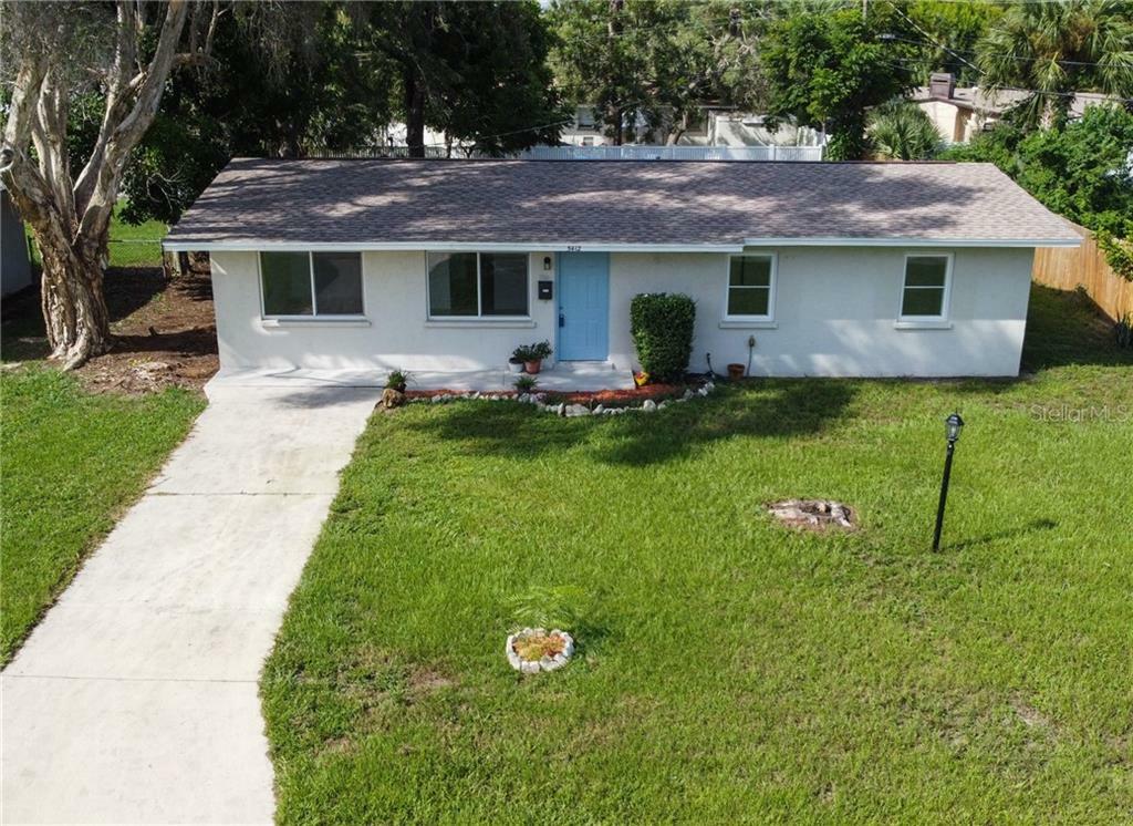 Property Photo:  5412 39th Avenue W  FL 34209 