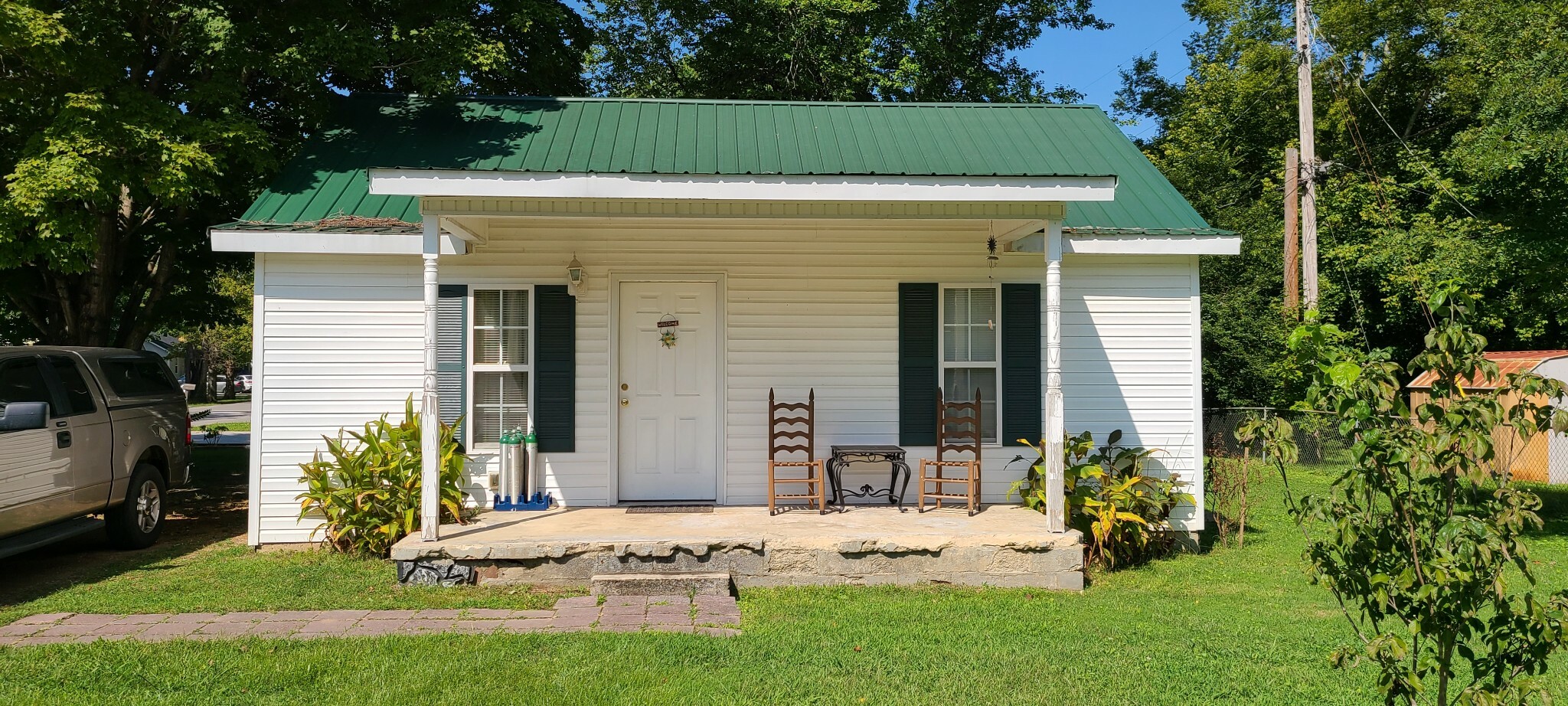 Property Photo:  1110 S Spring St  TN 37355 