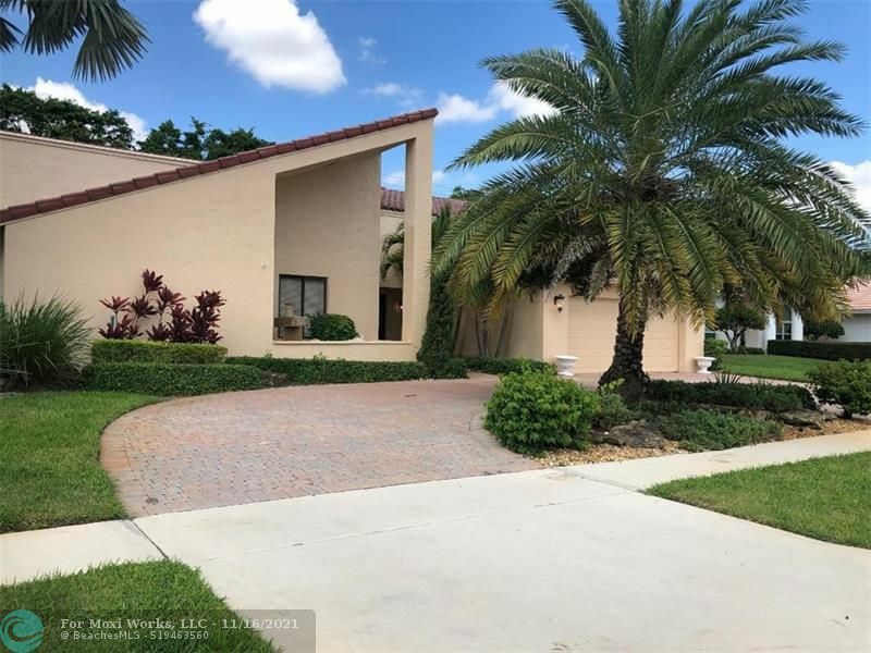 Property Photo:  2555 SW 23rd Cranbrook Dr  FL 33436 