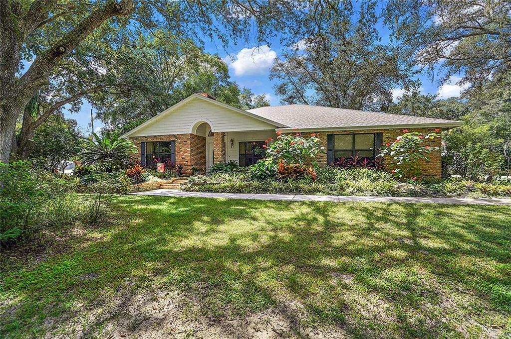 Property Photo:  4422 Round Lake Road  FL 32712 