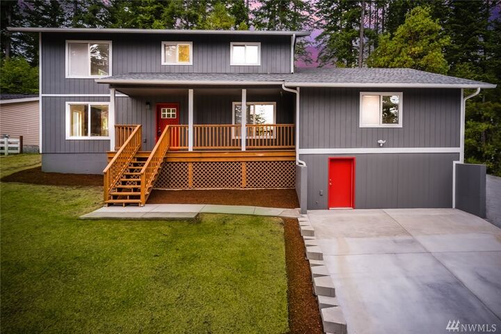 Property Photo: 620 NE Larson Blvd WA 98528