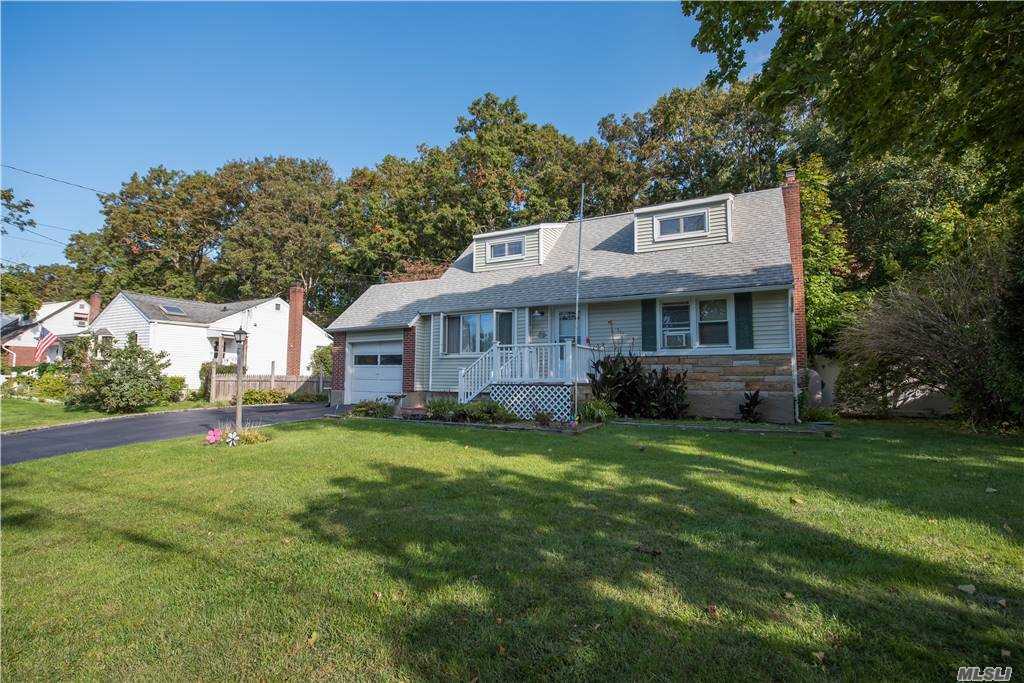 Property Photo: 35 Robinson Street NY 11786