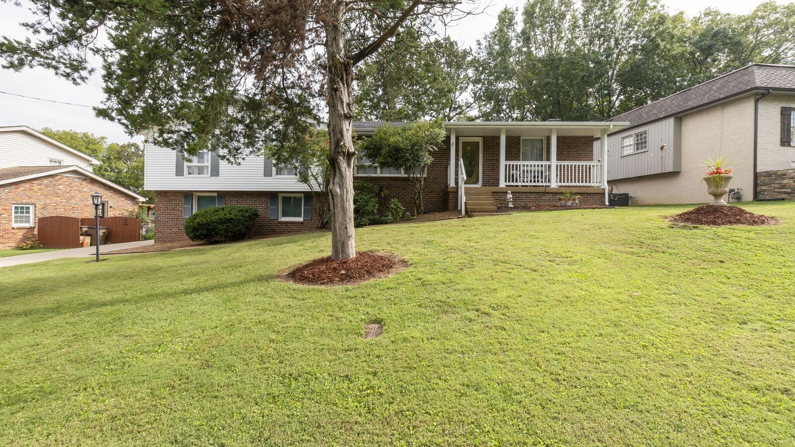 Property Photo:  2613 Timberland Dr  TN 37217 