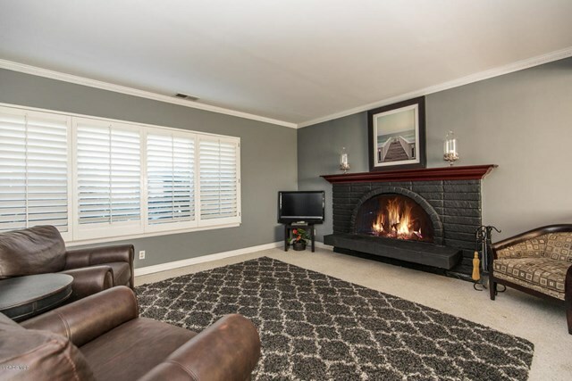 Property Photo:  1833 Calle Petaluma  CA 91360 