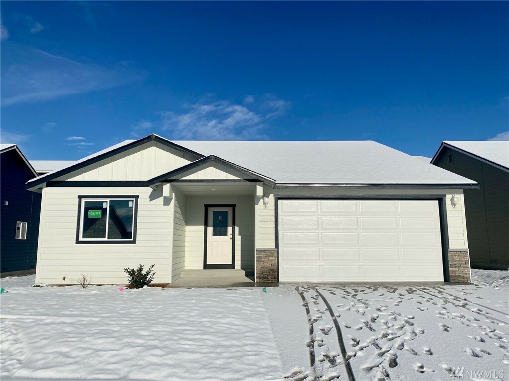 Property Photo: 2269 S Mystical Lp WA 98802