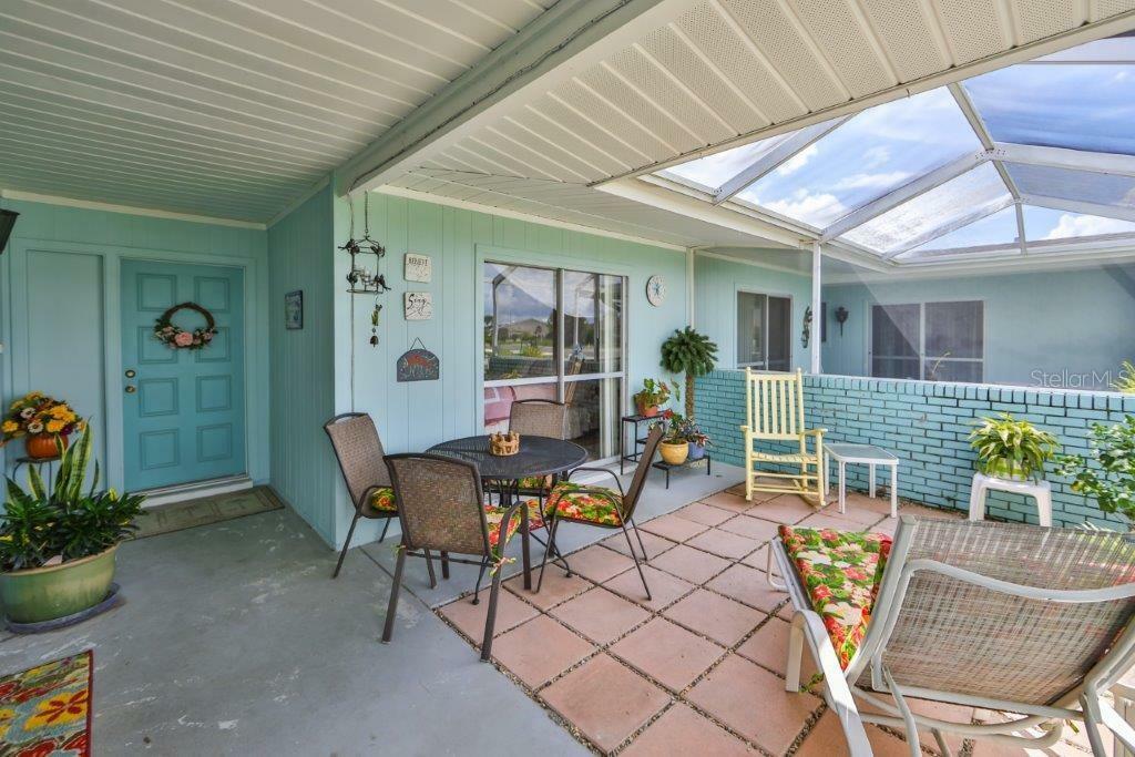 Property Photo:  1520 Hartwick Drive  FL 33573 