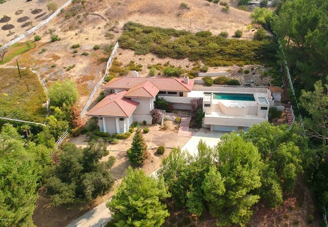 Property Photo:  14 N Coolwater Road  CA 91307 