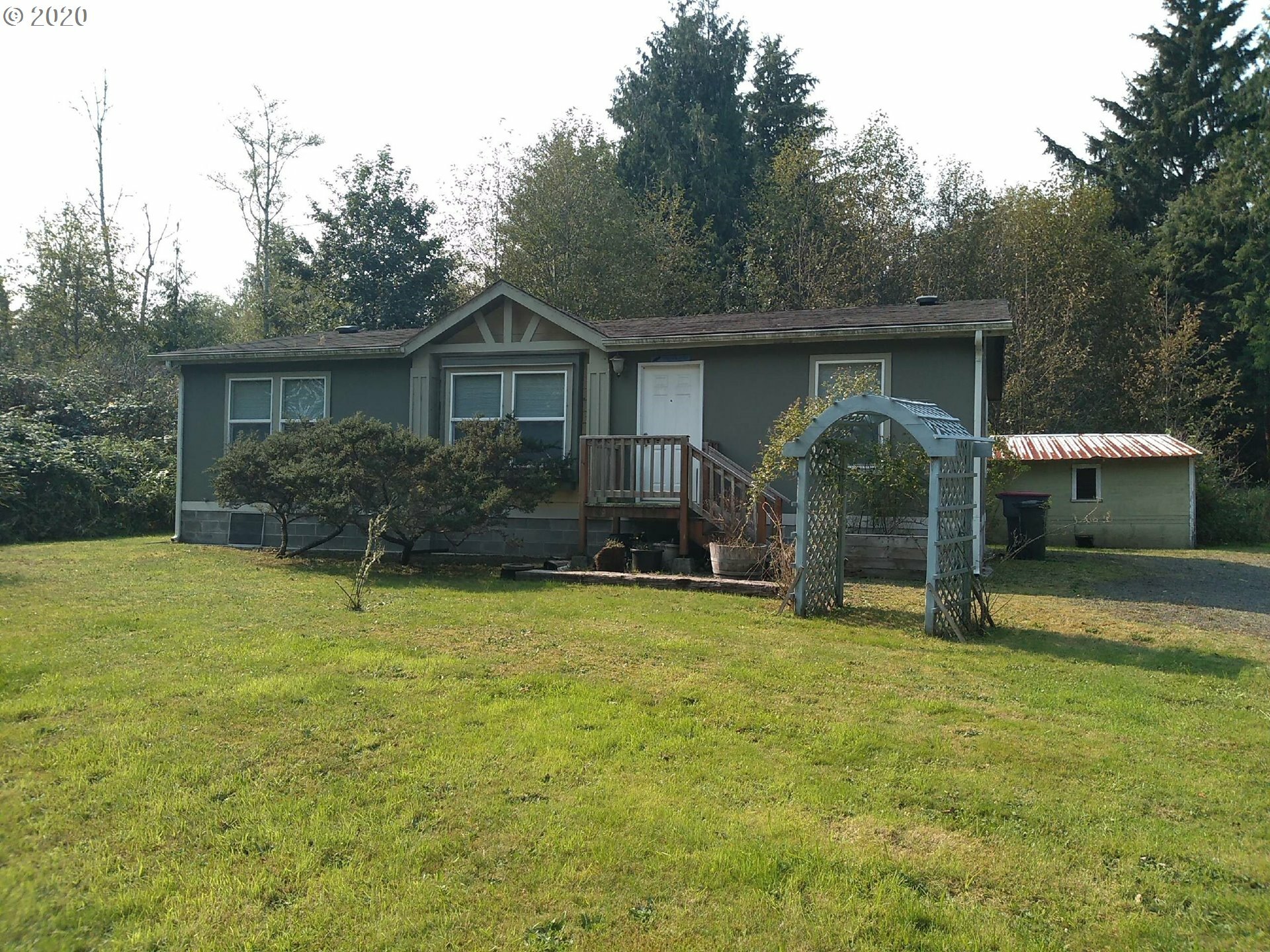 Property Photo:  610 McCormick Gardens Rd  OR 97138 
