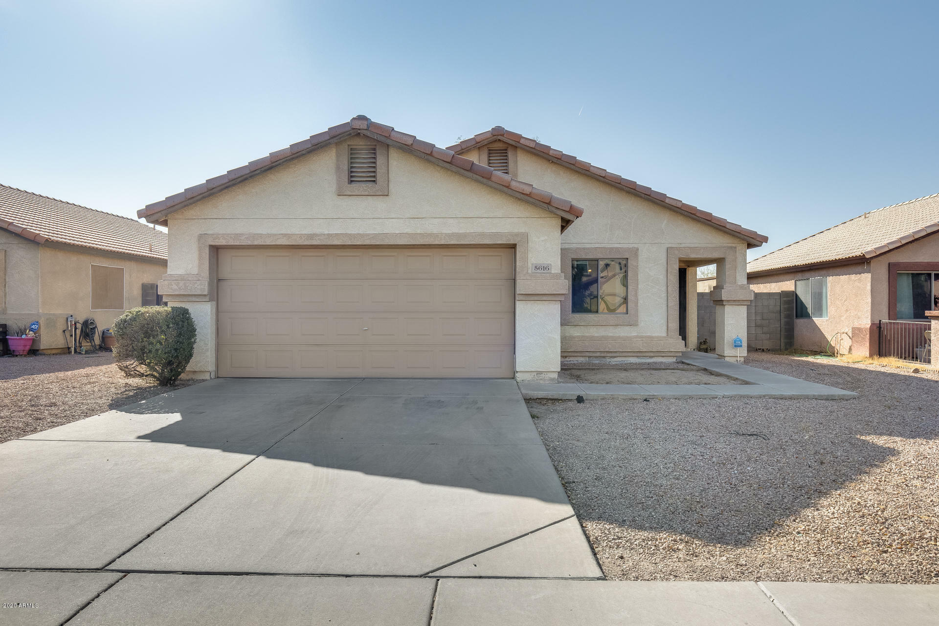 Property Photo:  5616 S 11th Drive  AZ 85041 