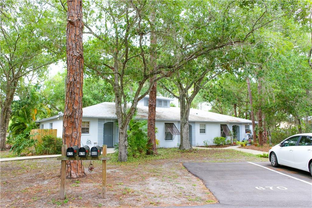 Property Photo:  670 N Jefferson Avenue 2  FL 34237 