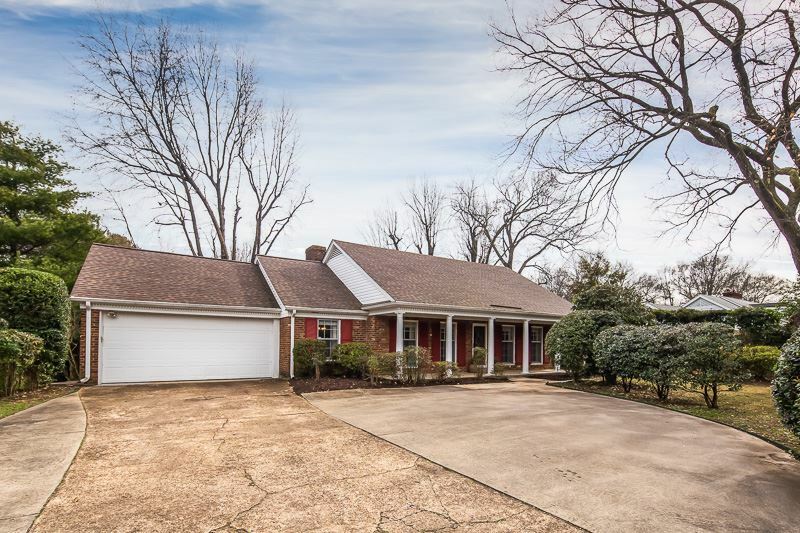 Property Photo:  350 N Perkins Rd  TN 38117 