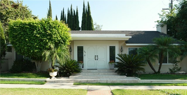 Property Photo:  320 W Bixby Road  CA 90807 