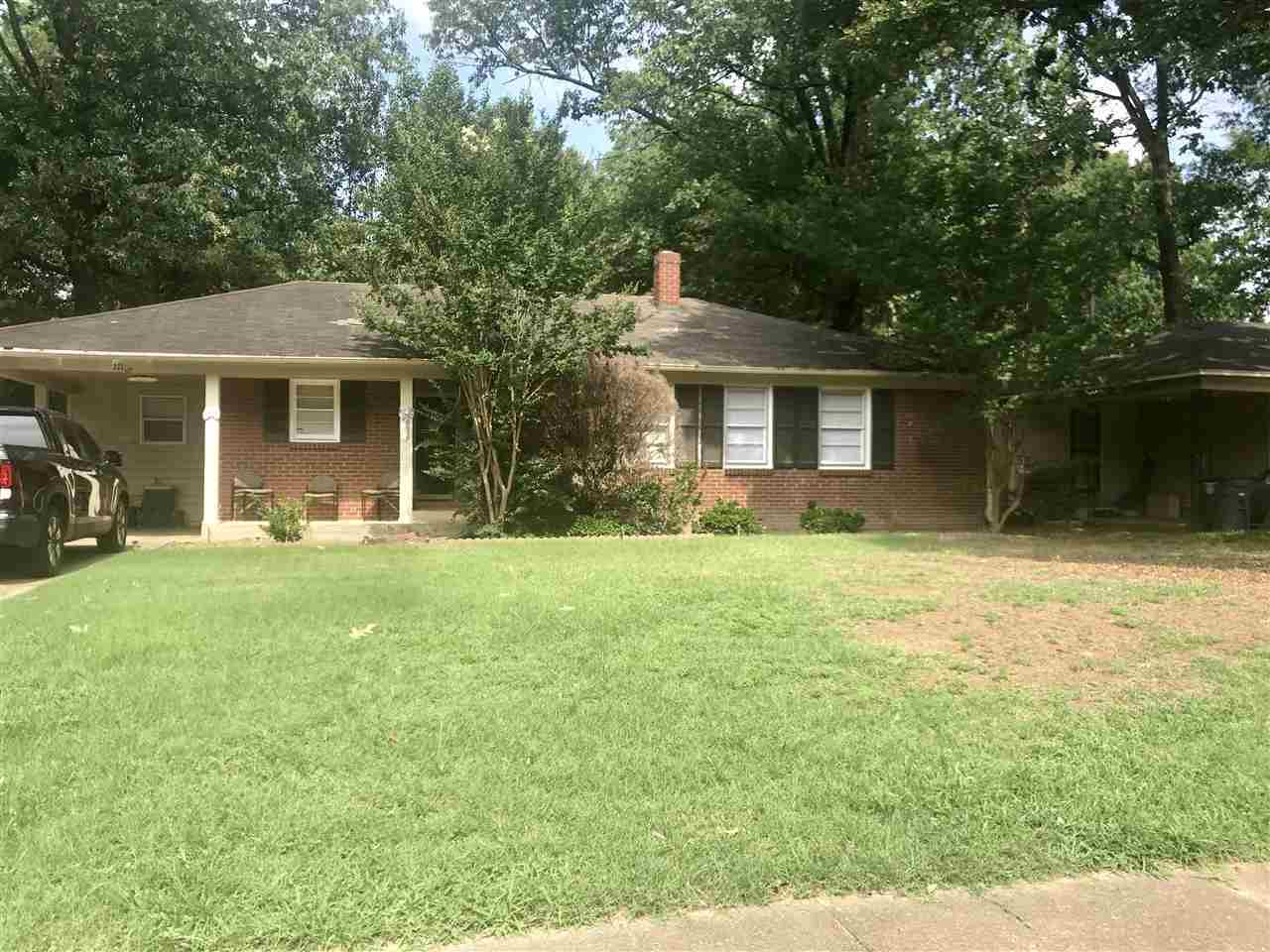 Property Photo:  1715 Dorrie Ln  TN 38117 