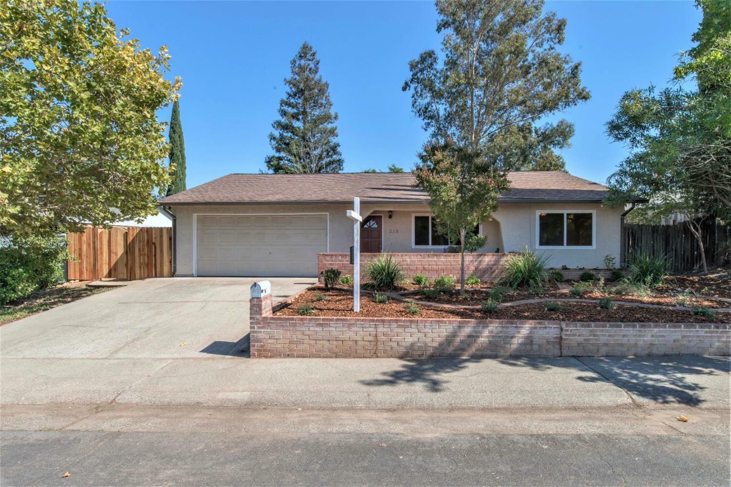 Property Photo:  215 Briarcliff Drive  CA 95630 