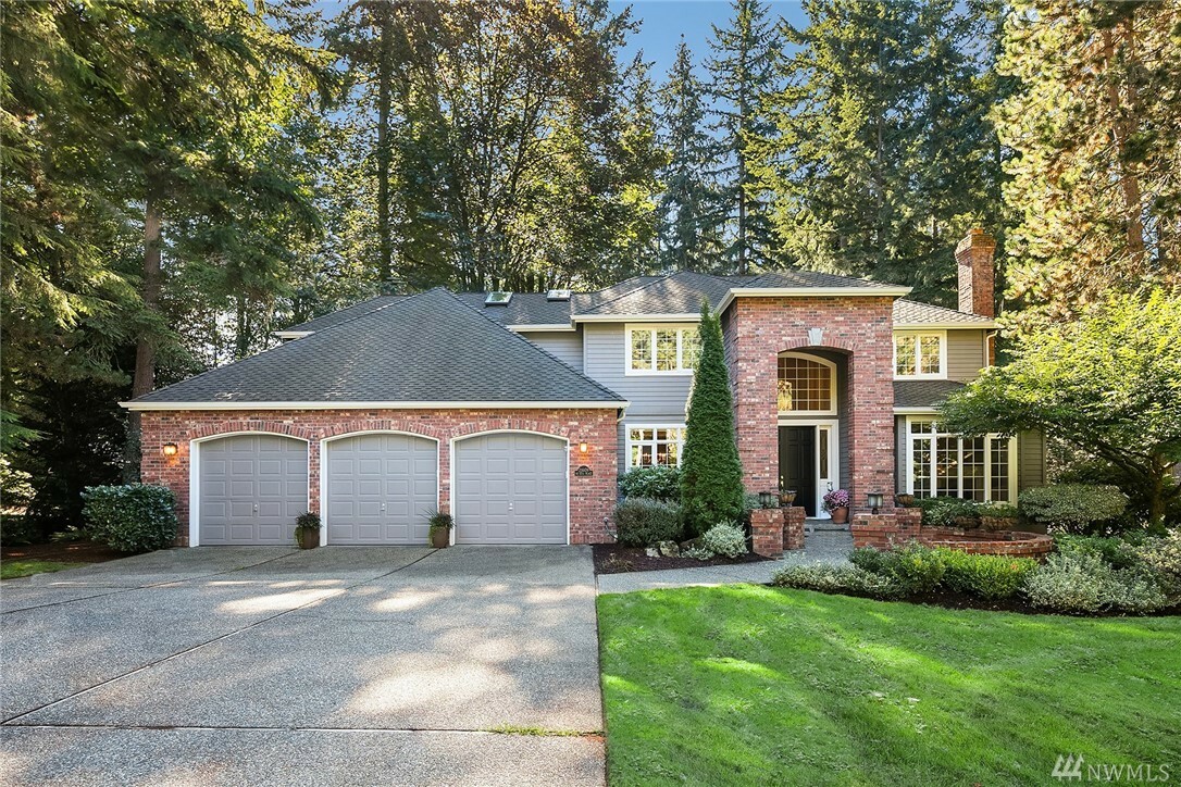 Property Photo:  21609 NE 87th Place  WA 98053 