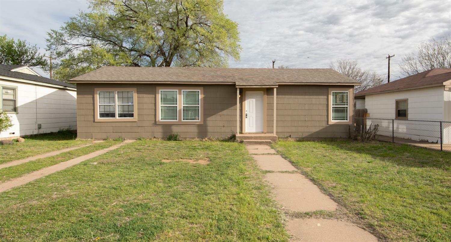 Property Photo:  520 52nd Street  TX 79404 