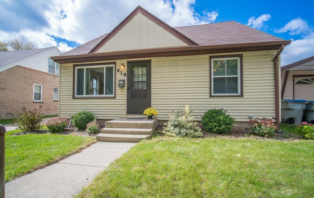 Property Photo:  419 S 89th St  WI 53214 