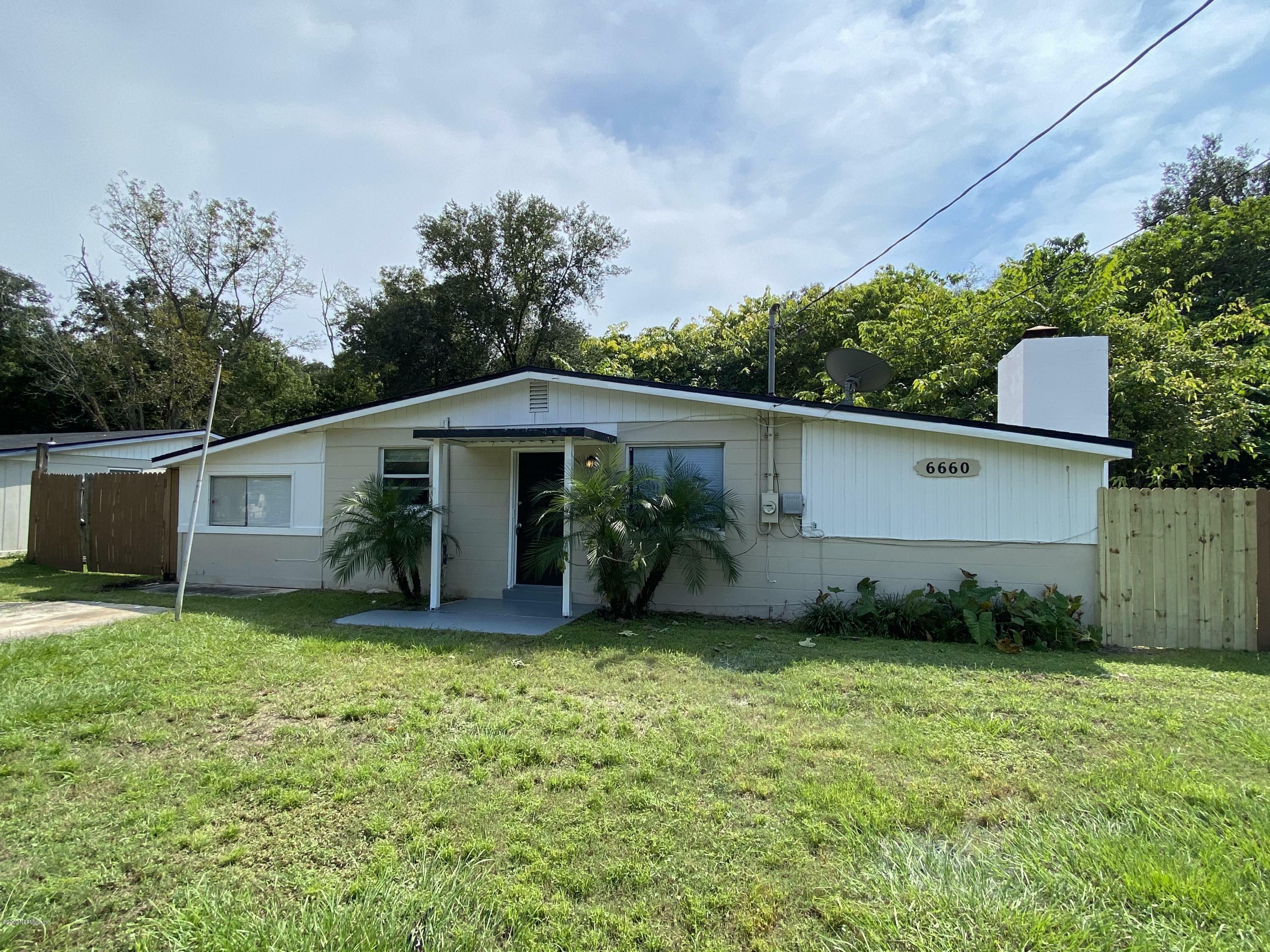 Property Photo:  6660 Burpee Drive S  FL 32210 