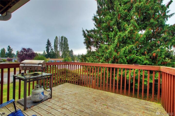 Property Photo:  16504 124th Ave SE  WA 98058 