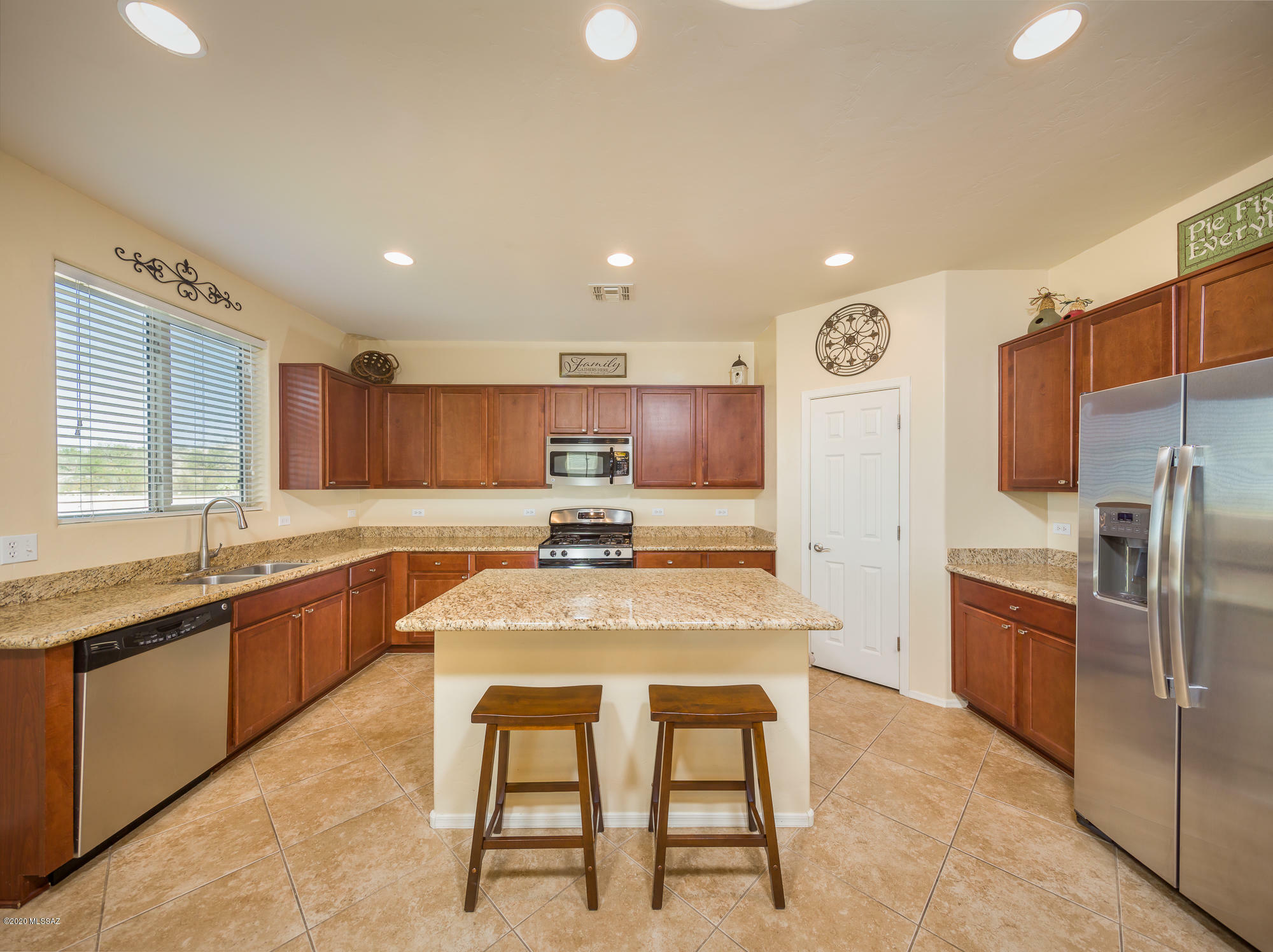 Property Photo:  10443 S Painted Mare Drive  AZ 85641 