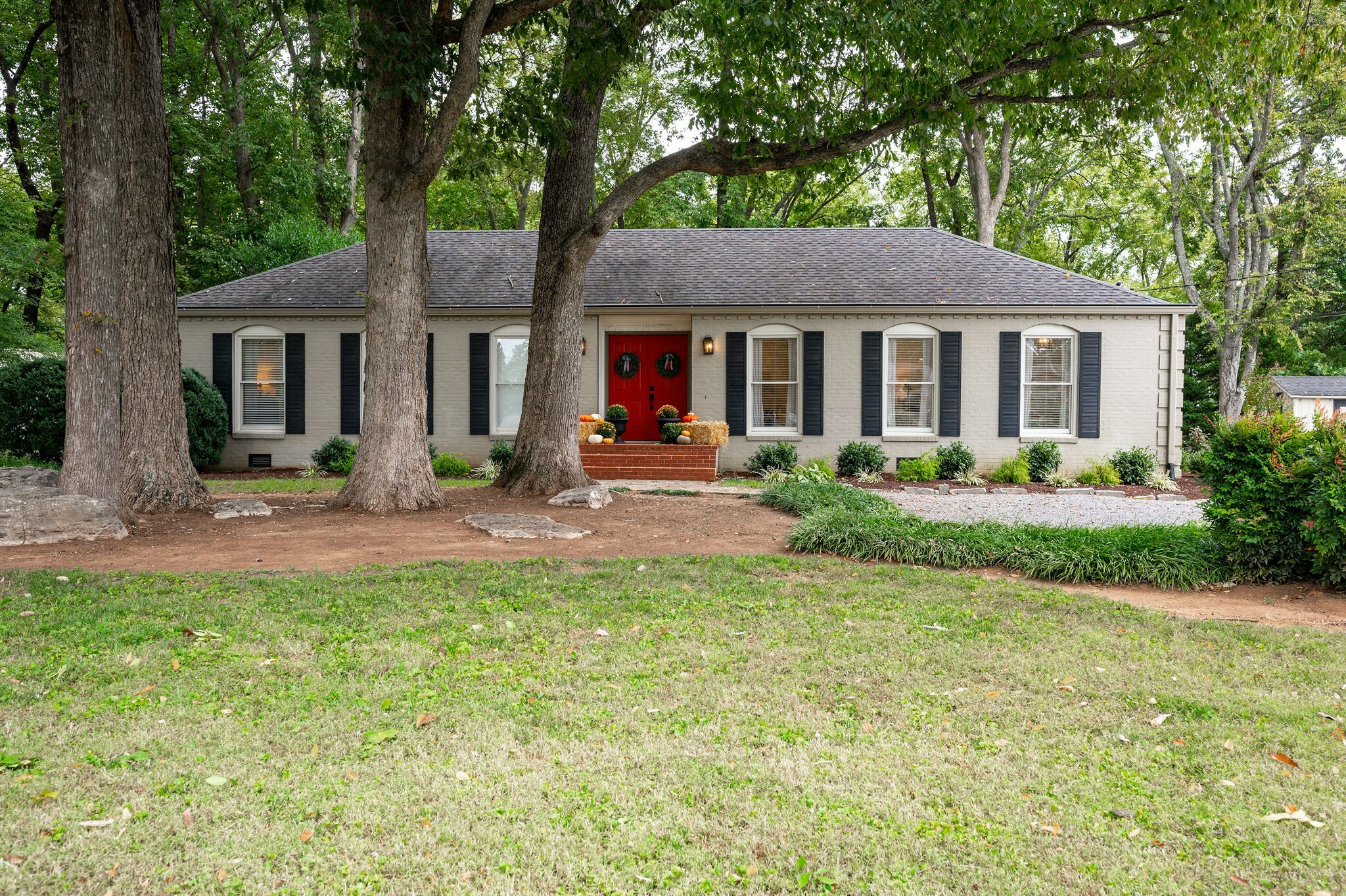 Property Photo:  1810 Jones Blvd  TN 37129 