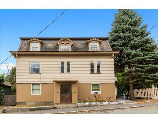 Property Photo:  86 Mount Vernon St  MA 01420 